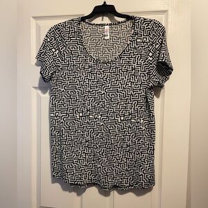 LulaRoe Classic T Size Large